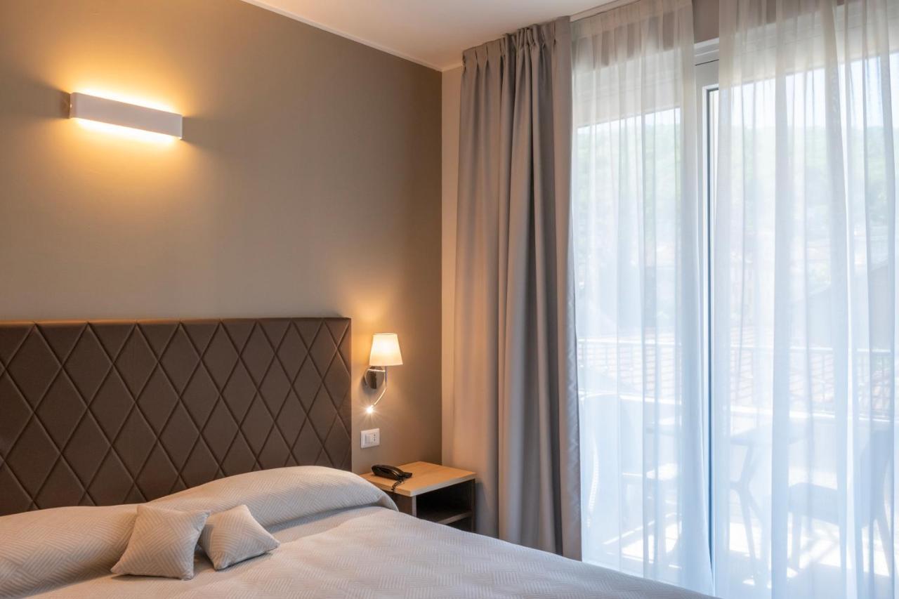 Hotel Boston Stresa Dış mekan fotoğraf