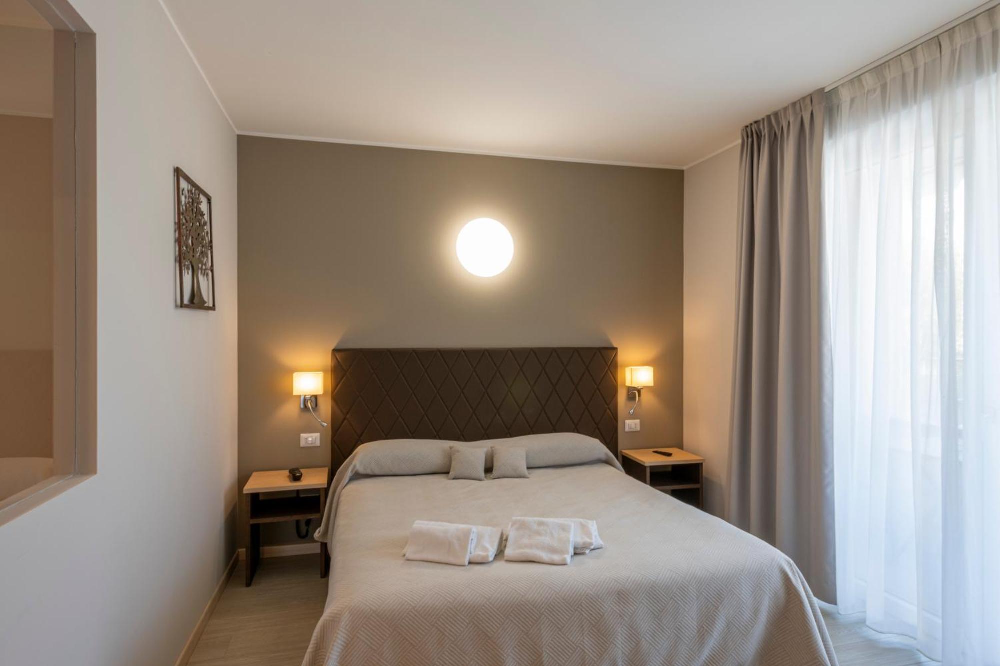 Hotel Boston Stresa Dış mekan fotoğraf