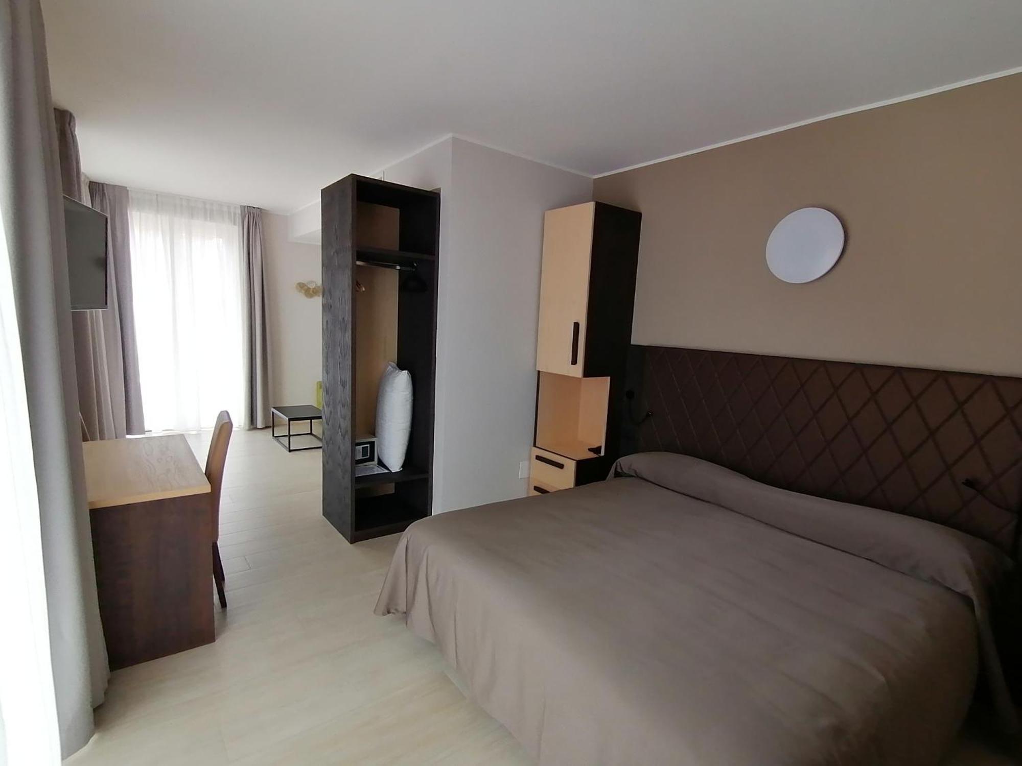Hotel Boston Stresa Dış mekan fotoğraf